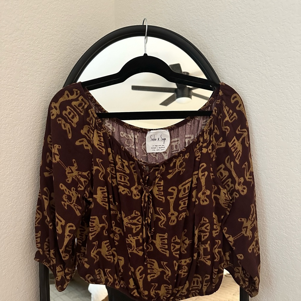 Long sleeve off the shoulder maroon crop top